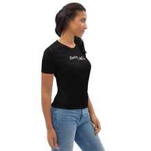 Laden Sie das Bild in den Galerie-Viewer, LatinAmore Line - Premium T-Shirt "SIGNATURE"